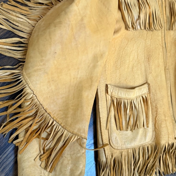 Vintage 1940's Buckskin Fringed Jacket by Nunez. - Picture 6 of 11